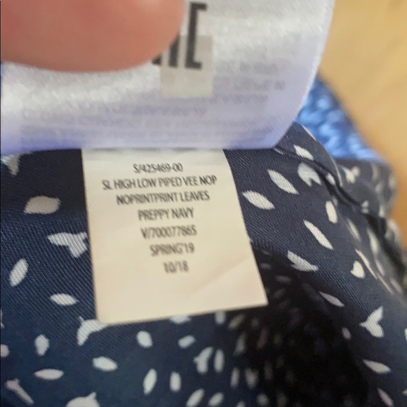 Banana republic polyester top - Picture 6 of 6